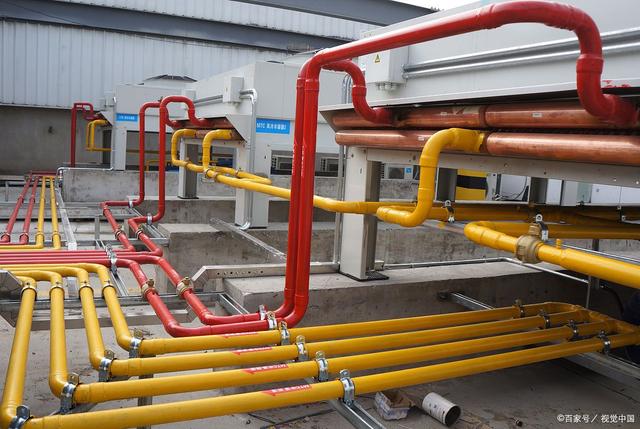 電氣設備實戰維修實時連線丨還在配電箱里摸黑找故障？我是用這兩把“活撅懟”徹底復活的 現場實拍跳閘變正常前因后果！獨家三步解密原理